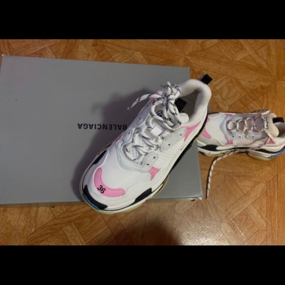 Balenciaga Triple S